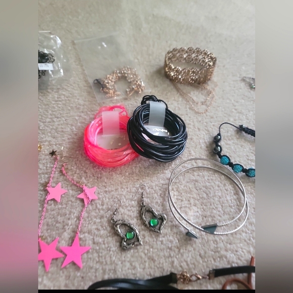 ☆ Jewelry Lot ☆ - Picture 5 of 5